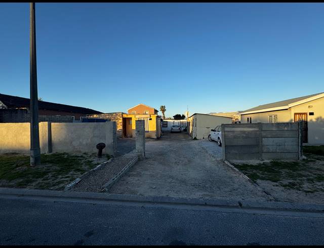 415M² VACANT LAND FOR SALE IN ELECTRIC CITY